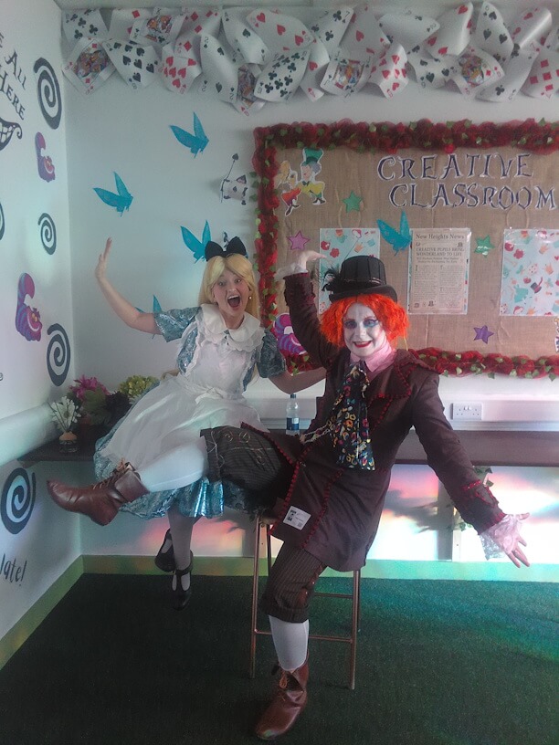 Hatter and Alice jumping
