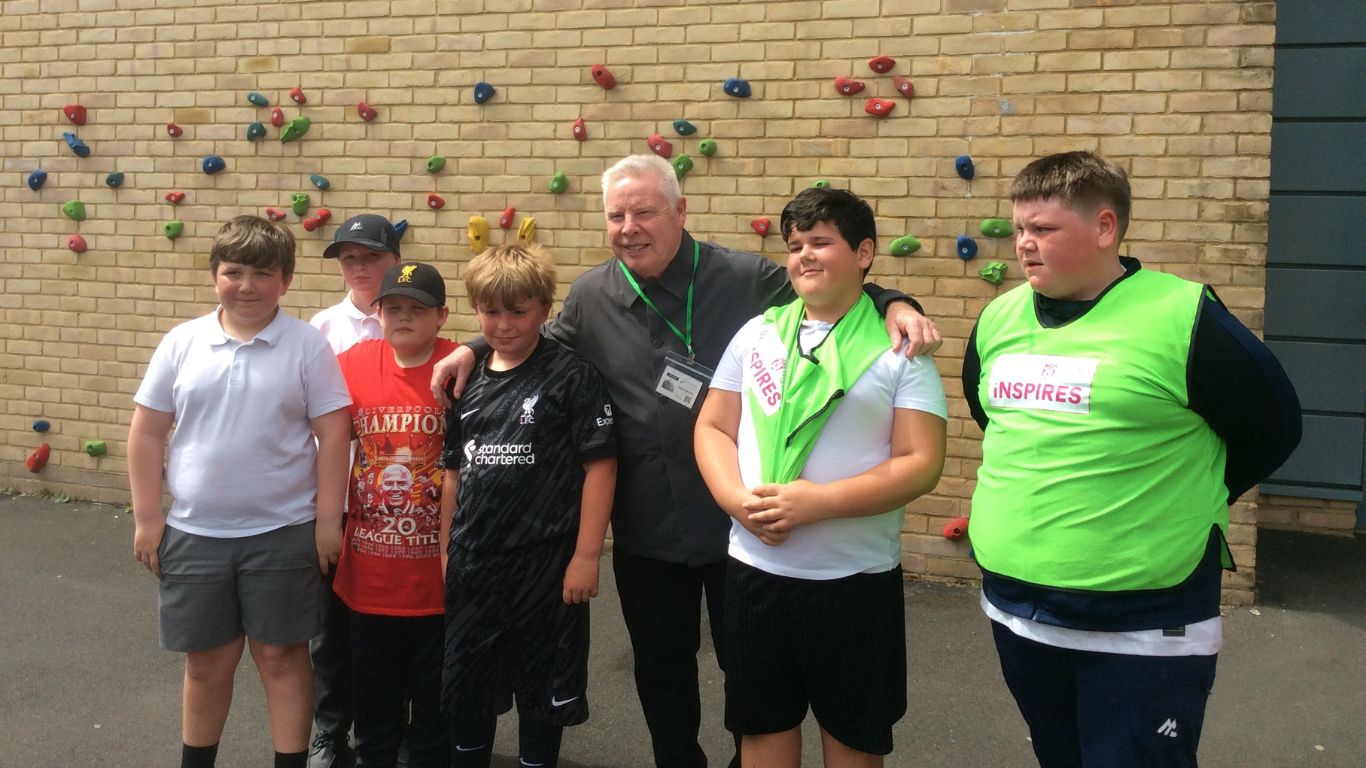 Sammy Lee with students